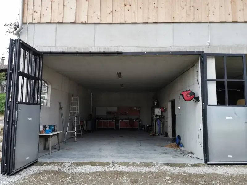 Tor Stahl-Holz 4-Flügel Werkstatt